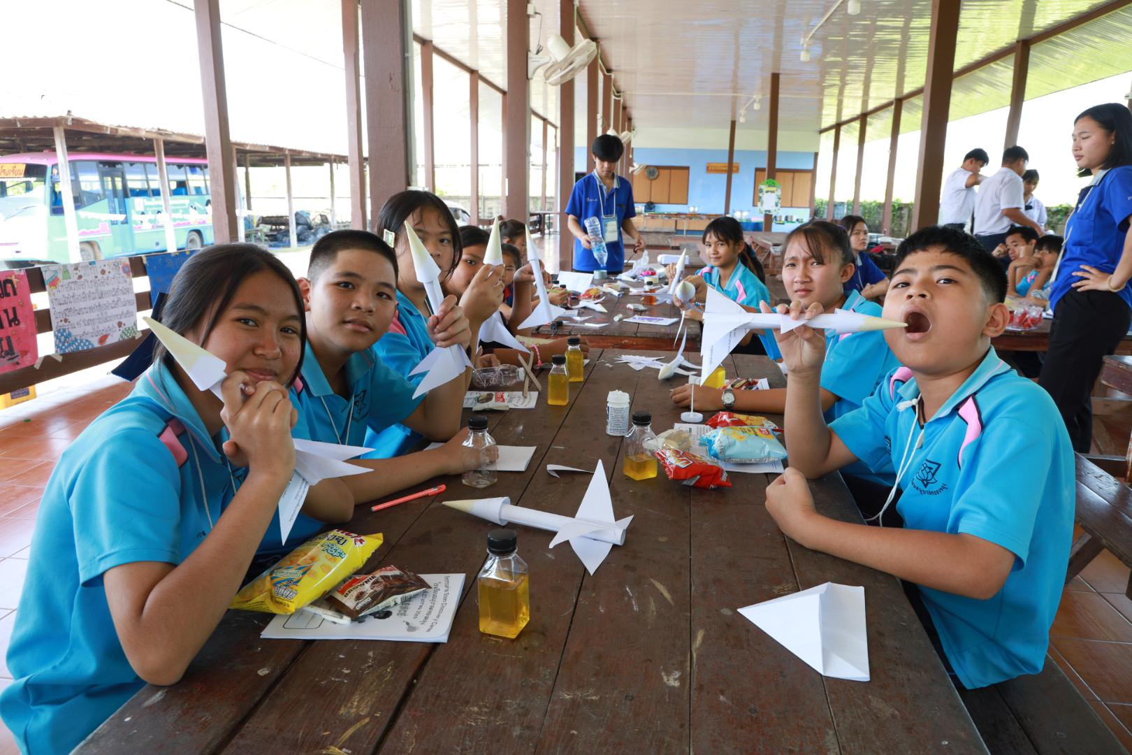 208. วันที่ 27 มกราคม 2569 โปรแกรมวิชาวิทยาศาสตร์ทั่วไป ได้จัดค่ายสเต็มศึกษาให้กับนักเรียนชั้นประถมศึกษาปีที่1-6 ณ โรงเรียนอนุบาลคลองขลุง จ.กำแพงเพชร